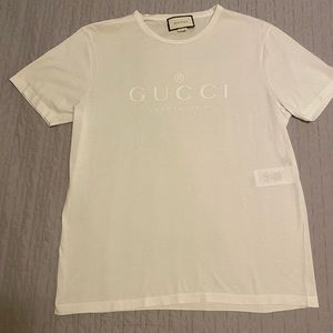 White Gucci tee